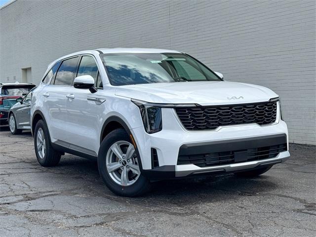 new 2025 Kia Sorento car, priced at $32,155