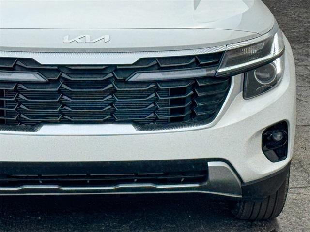 new 2025 Kia Seltos car, priced at $27,920