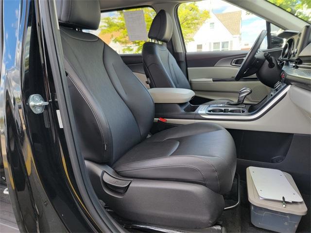 used 2024 Kia Carnival car, priced at $32,453