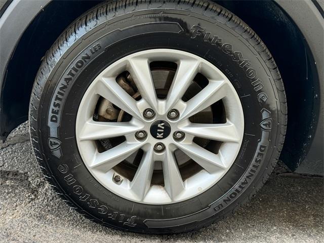 used 2019 Kia Sorento car, priced at $18,254