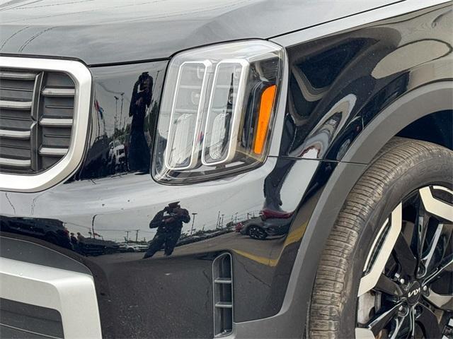 used 2024 Kia Telluride car, priced at $39,030