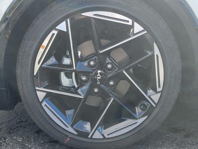 new 2025 Kia K4 car, priced at $27,562