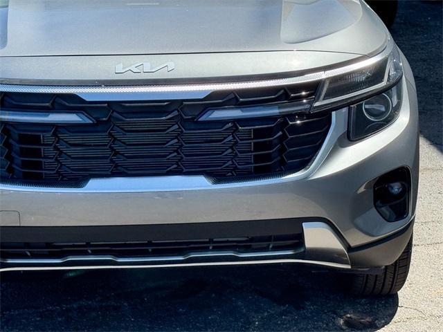 new 2026 Kia Seltos car, priced at $27,975