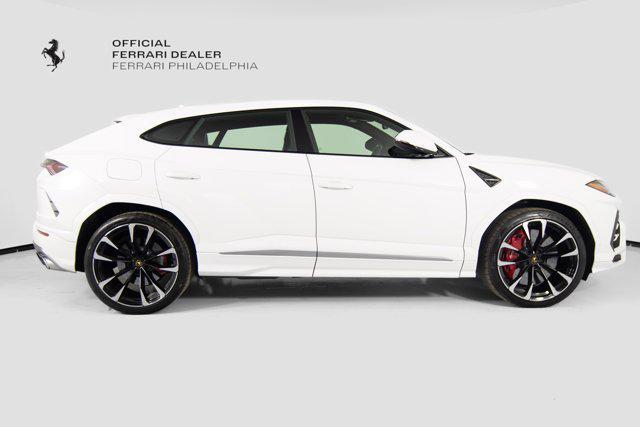 used 2022 Lamborghini Urus car, priced at $224,995