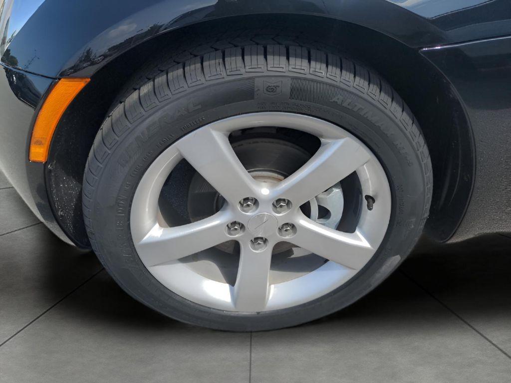 used 2006 Pontiac Solstice car, priced at $11,977