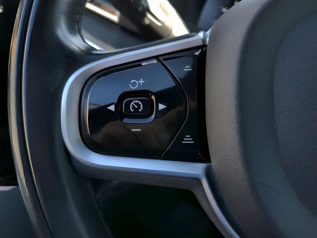 used 2022 Volvo XC90 Recharge Plug-In Hybrid car, priced at $29,965