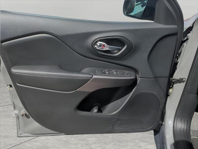 used 2022 Jeep Cherokee car, priced at $22,716