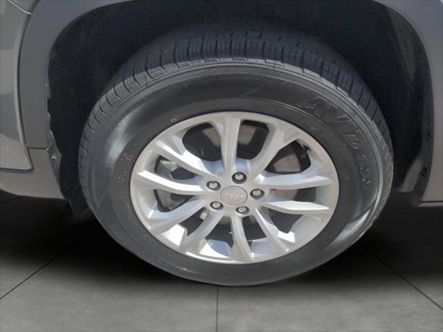 used 2022 Jeep Cherokee car, priced at $22,716