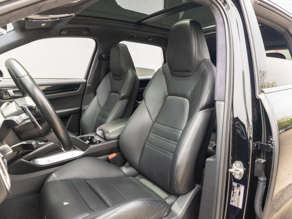 used 2020 Porsche Cayenne E-Hybrid car, priced at $102,990