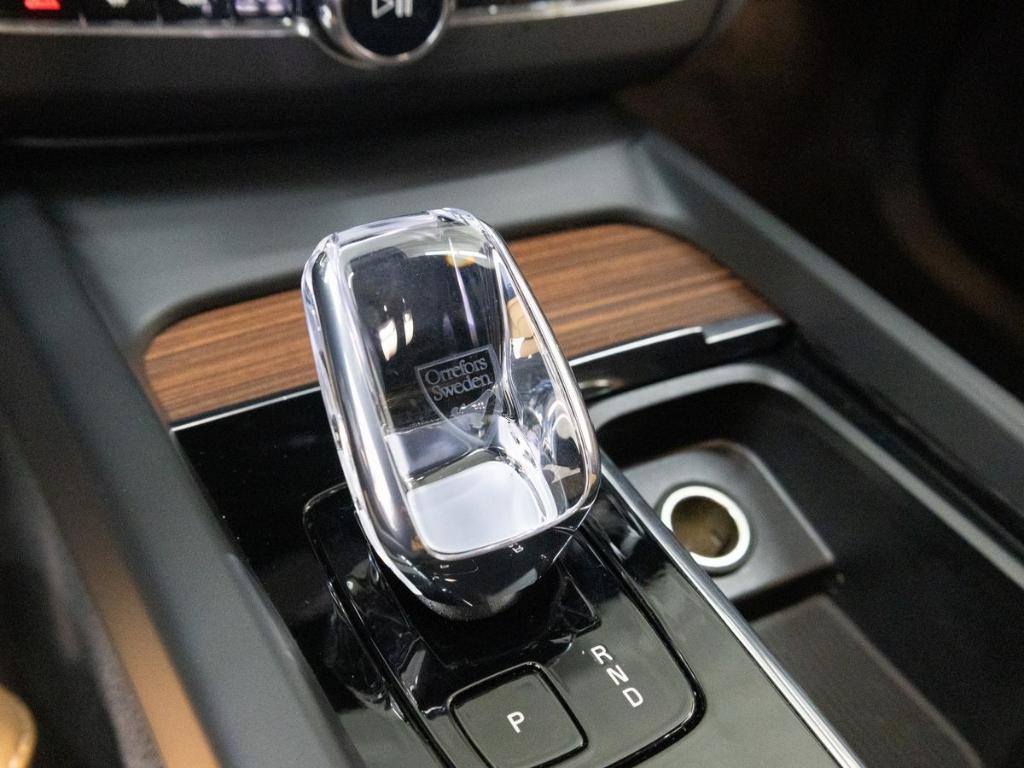 used 2024 Volvo XC60 Recharge Plug-In Hybrid car, priced at $48,990