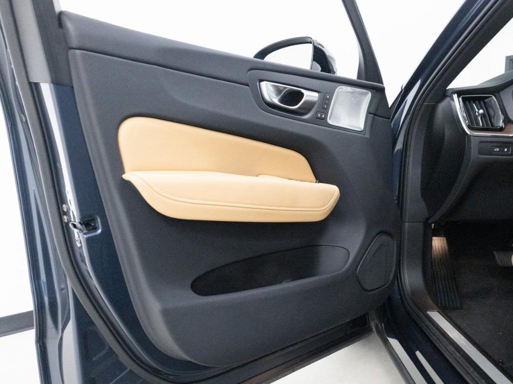 used 2024 Volvo XC60 Recharge Plug-In Hybrid car, priced at $48,990