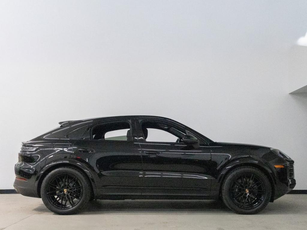 new 2025 Porsche Cayenne car, priced at $114,585