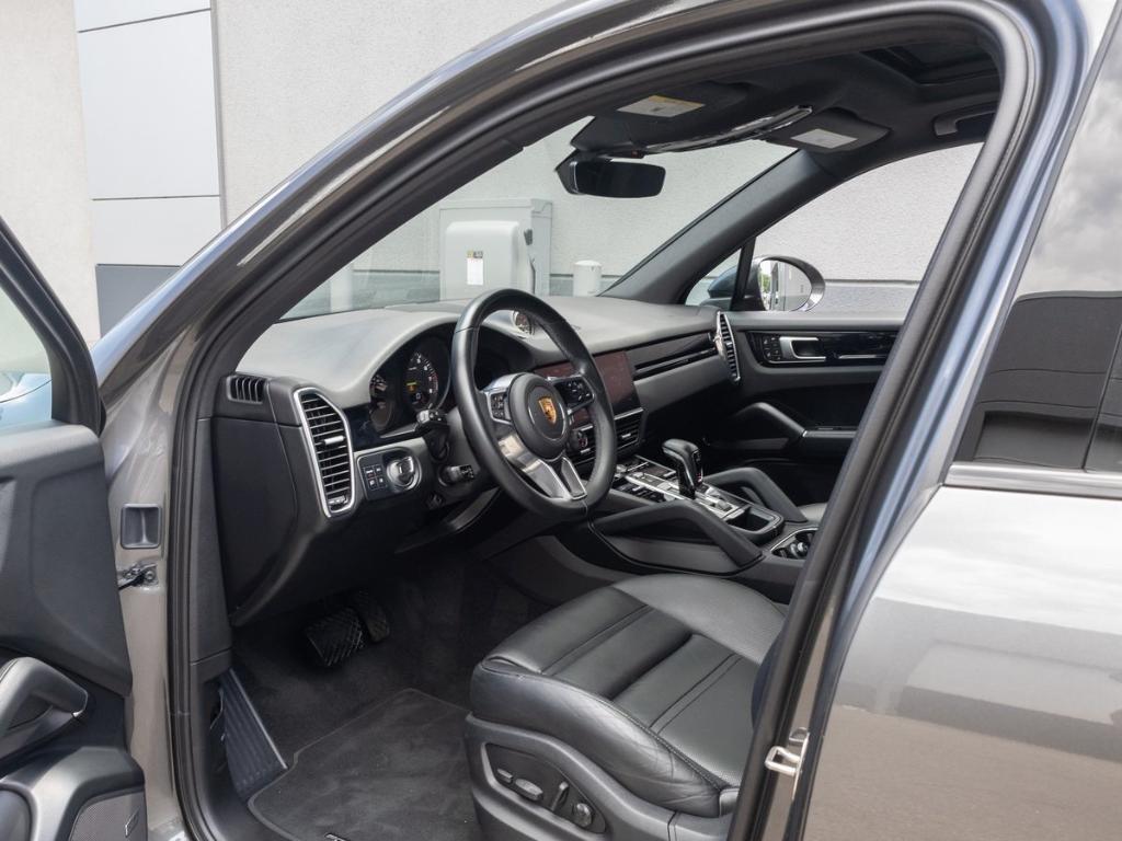 used 2022 Porsche Cayenne E-Hybrid car, priced at $58,990