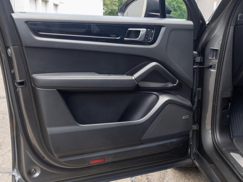 used 2022 Porsche Cayenne E-Hybrid car, priced at $58,990