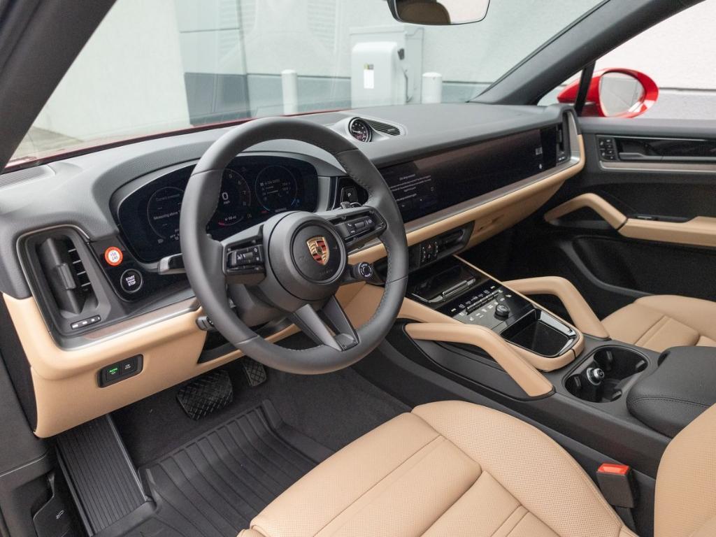 new 2025 Porsche Cayenne car, priced at $108,775