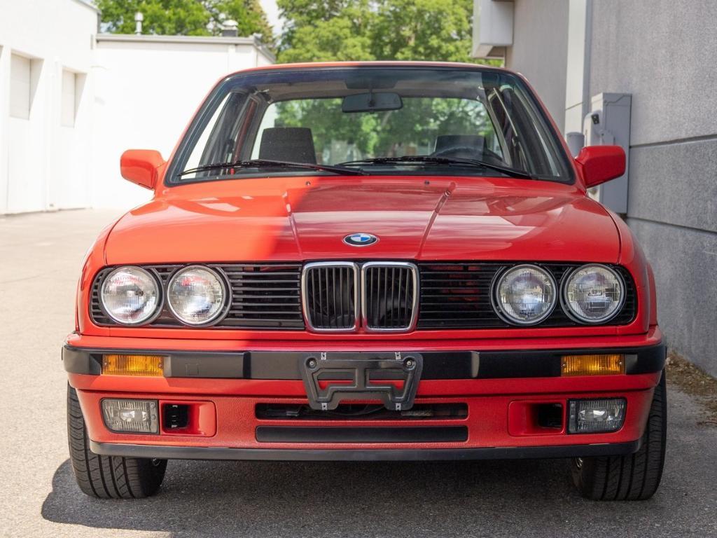 used 1991 BMW 318 car, priced at $14,990