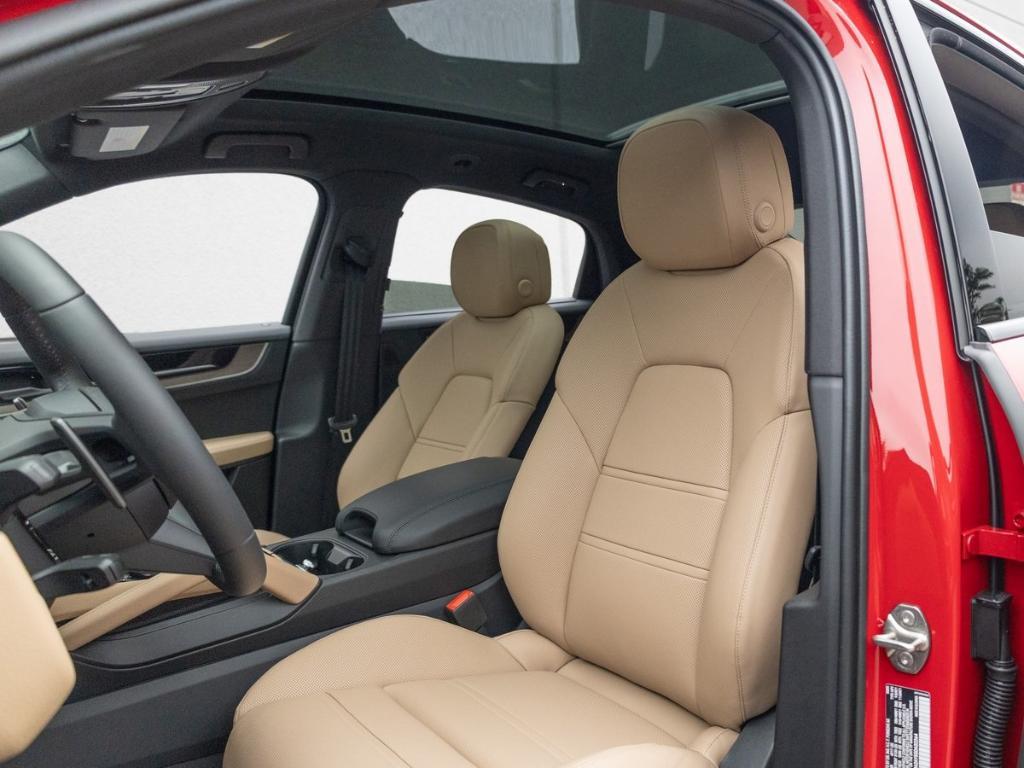 new 2025 Porsche Cayenne car, priced at $129,565