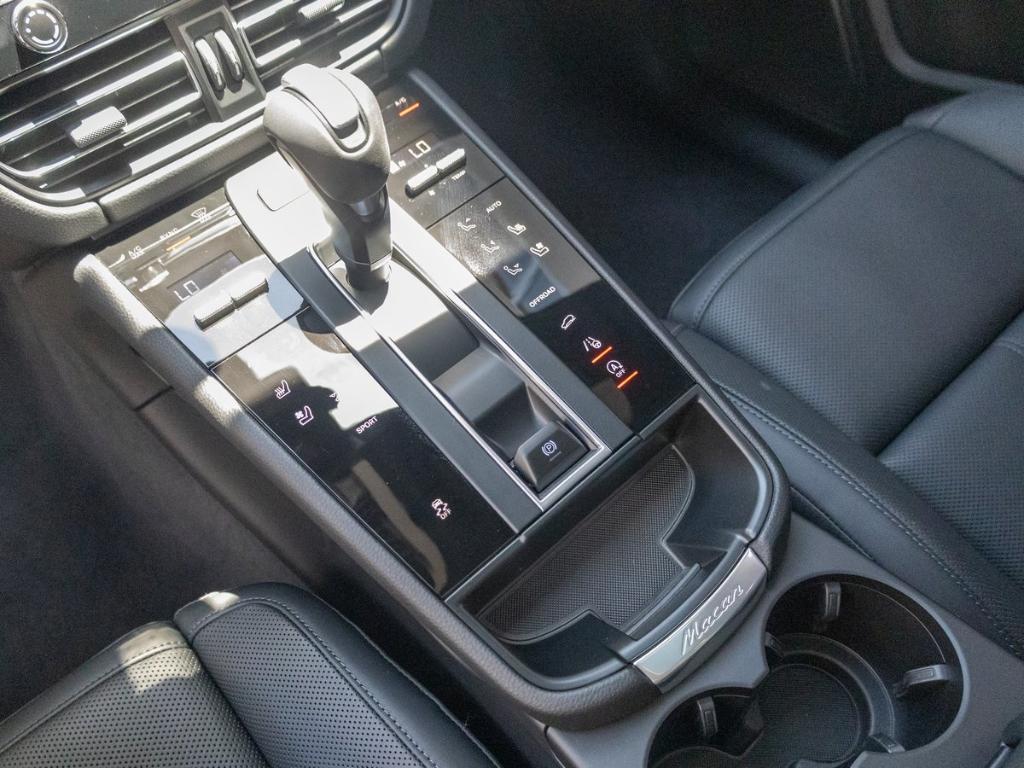 new 2025 Porsche Macan car, priced at $76,385
