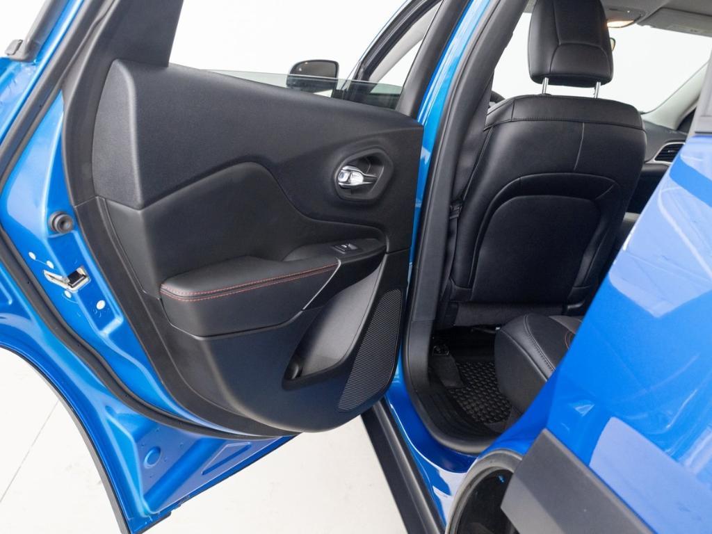 used 2022 Jeep Cherokee car, priced at $28,990