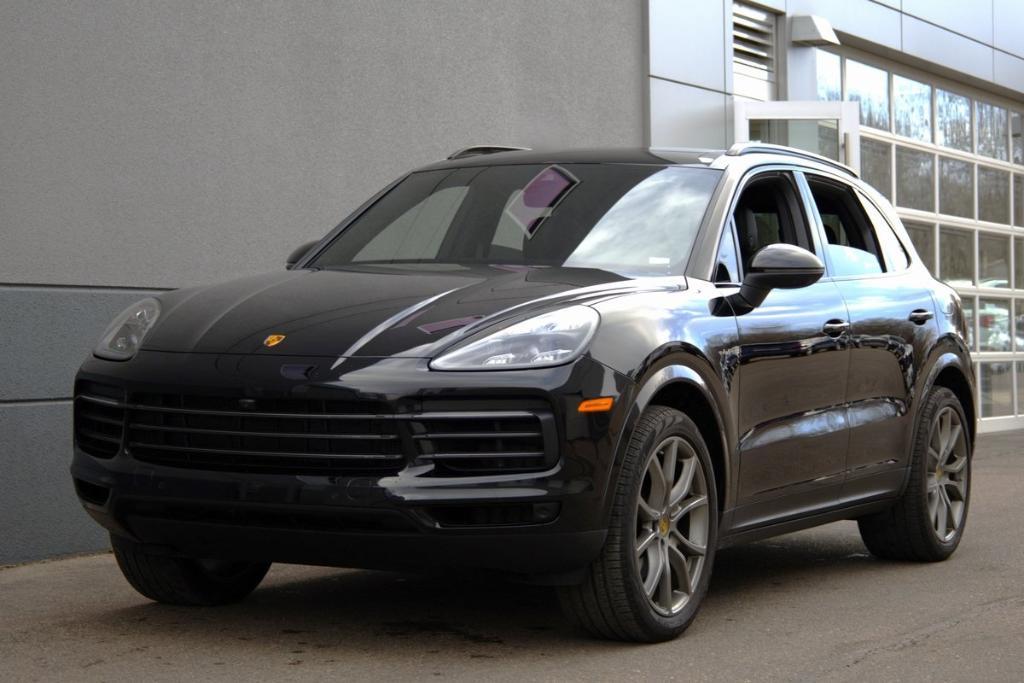 used 2023 Porsche Cayenne E-Hybrid car, priced at $89,990