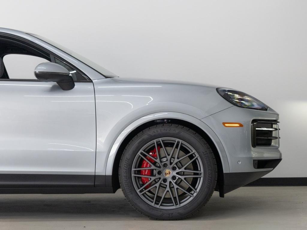 new 2025 Porsche Cayenne car, priced at $127,335