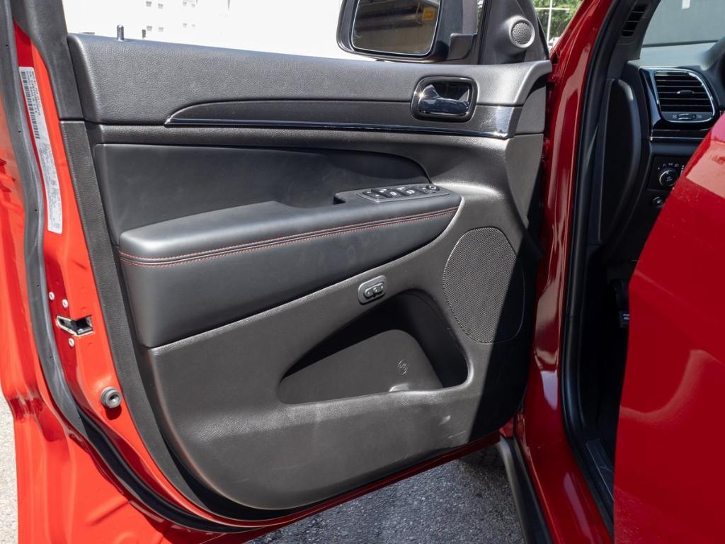used 2021 Jeep Grand Cherokee car, priced at $26,990