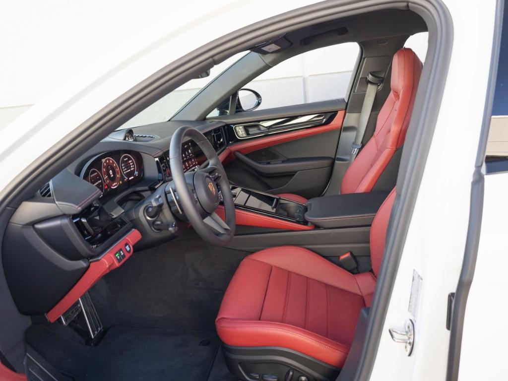 new 2025 Porsche Panamera car, priced at $136,955