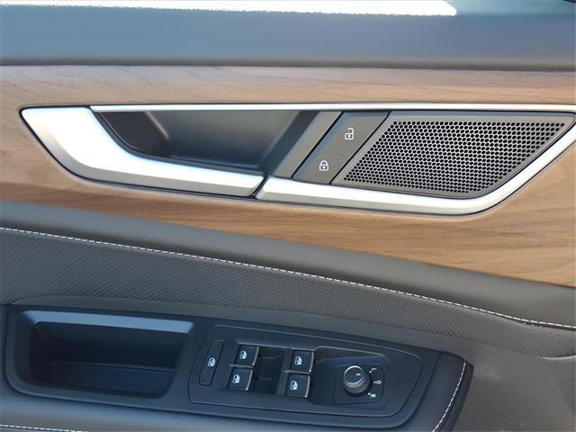 new 2026 Volkswagen Atlas car, priced at $45,576