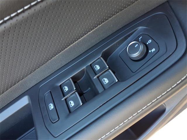 new 2026 Volkswagen Atlas car, priced at $45,576