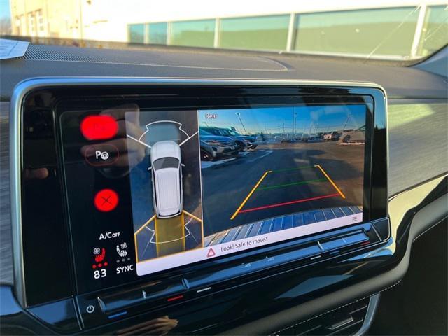 new 2025 Volkswagen Atlas car, priced at $51,289