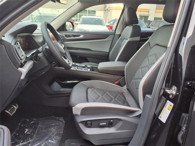 new 2025 Volkswagen Atlas car, priced at $44,335