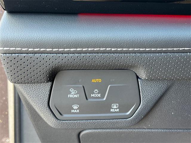 new 2025 Volkswagen Atlas car, priced at $45,572