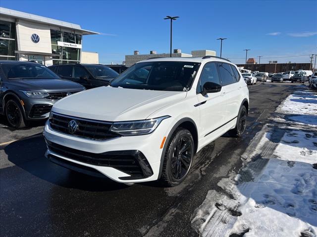 new 2024 Volkswagen Tiguan car, priced at $34,290