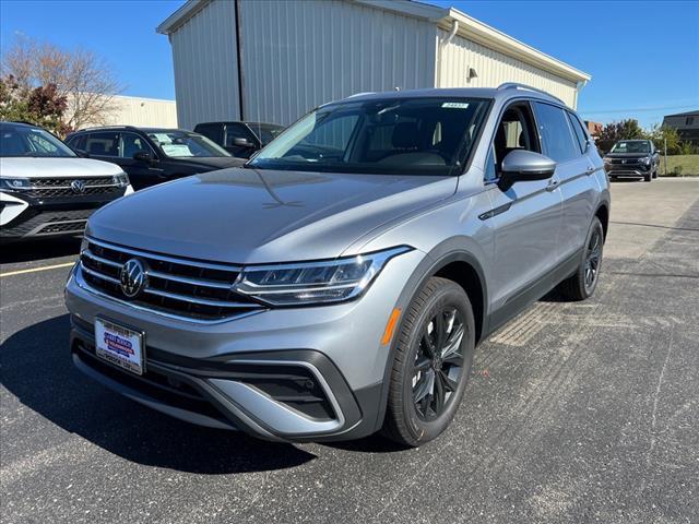 new 2024 Volkswagen Tiguan car, priced at $31,107