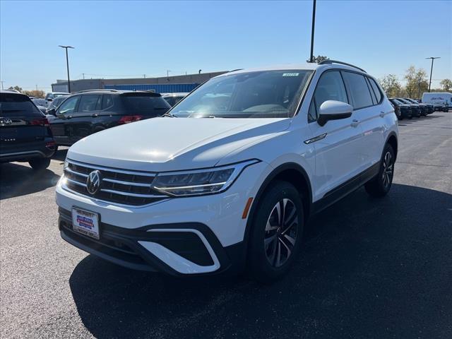 new 2024 Volkswagen Tiguan car, priced at $27,451