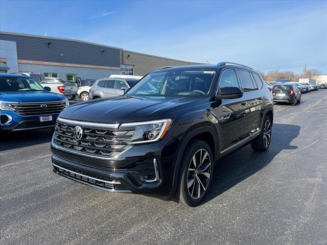 new 2024 Volkswagen Atlas car, priced at $52,262