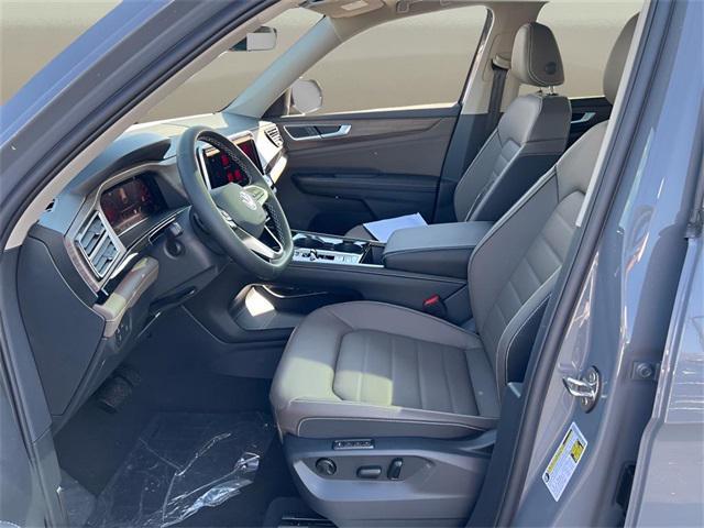 new 2025 Volkswagen Atlas car, priced at $43,745