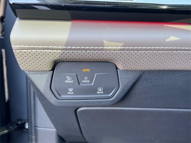 new 2025 Volkswagen Atlas car, priced at $46,607