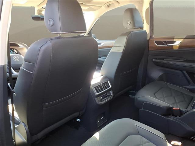 new 2026 Volkswagen Atlas car, priced at $47,418