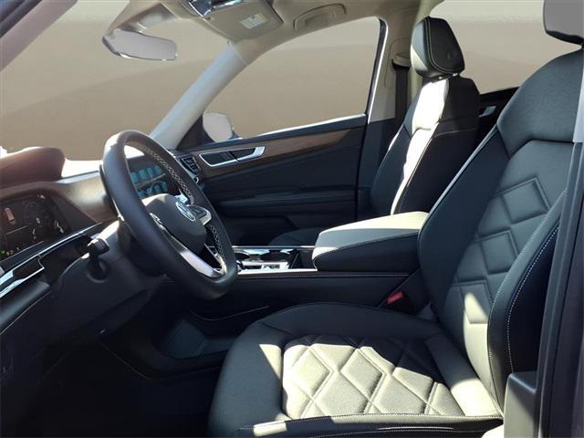 new 2026 Volkswagen Atlas car, priced at $47,418