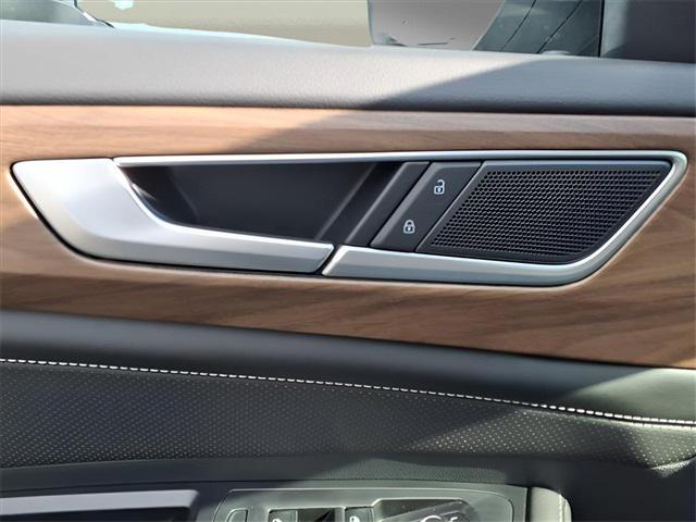 new 2026 Volkswagen Atlas car, priced at $46,808