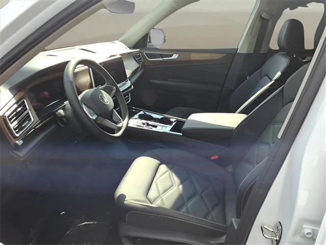 new 2026 Volkswagen Atlas car, priced at $46,808