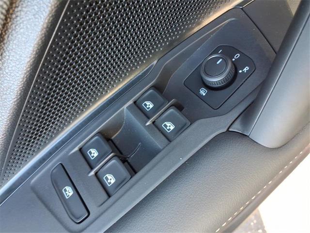 new 2025 Volkswagen Tiguan car, priced at $30,353