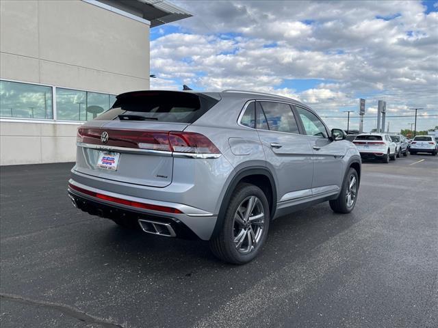 new 2024 Volkswagen Atlas Cross Sport car, priced at $43,742