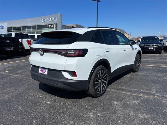 new 2025 Volkswagen ID.4 car, priced at $44,486