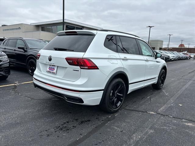 new 2024 Volkswagen Tiguan car, priced at $33,858