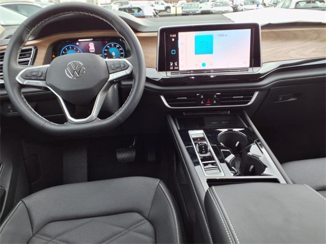 new 2025 Volkswagen Atlas car, priced at $41,106
