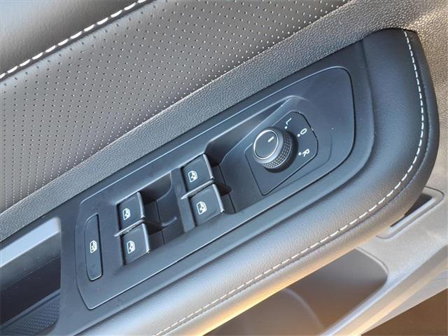 new 2026 Volkswagen Atlas car, priced at $46,088