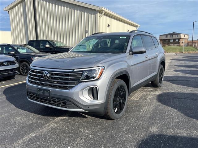 new 2025 Volkswagen Atlas car, priced at $45,073