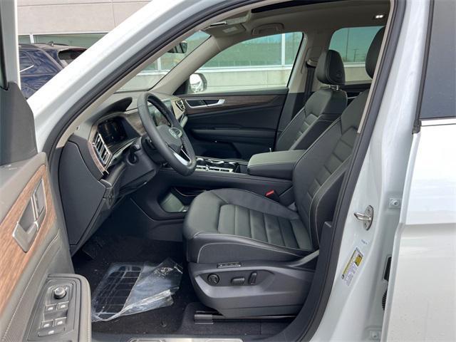 new 2025 Volkswagen Atlas car, priced at $46,139